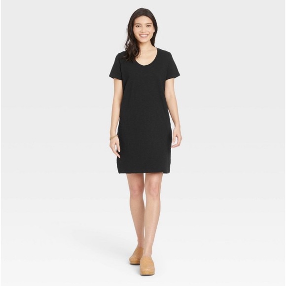 Universal Thread Dresses & Skirts - 4/$25 🆕 Universal Thread Women Short Sleeve T-Shirt Dress - Black Large 12/14